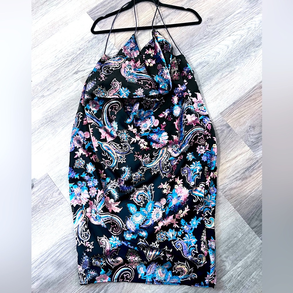 PRETTY LITTLE THING PAISLEY VELVET FLORAL BLACK MAXI DRESS SIZE 12 - Picture 2 of 5